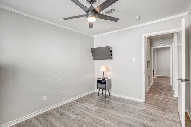 Building Photo - 9626 Vilven Ln