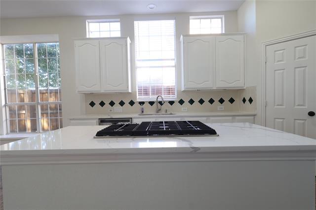 Building Photo - 5901 Louisville Dr