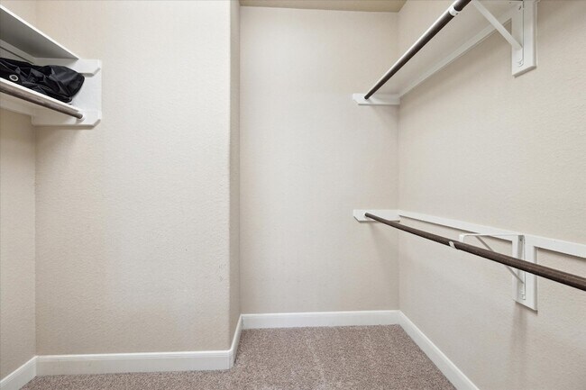 Building Photo - 9914 Slover Creek Ln