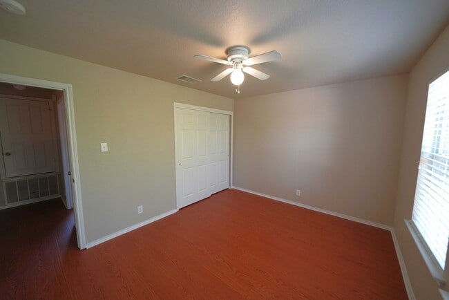Building Photo - 2 Story Home Available in Cibolo! Realtor commission: $500