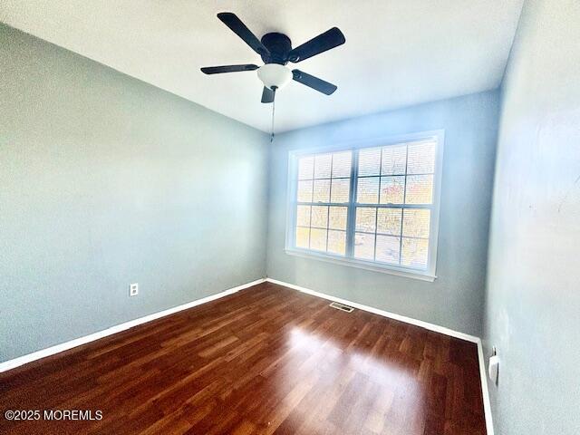 Building Photo - 116 Wellington Ct