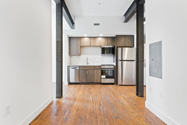Interior Photo - Landmark at Marshall Broad