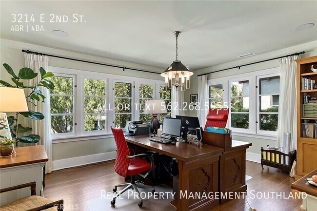 Building Photo - 4 BEDROOM 3 1/2 BATH ESTATE SITUATED IN PR...