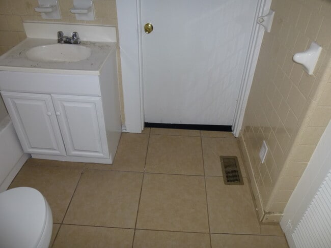 Building Photo - COMING SOON!!!