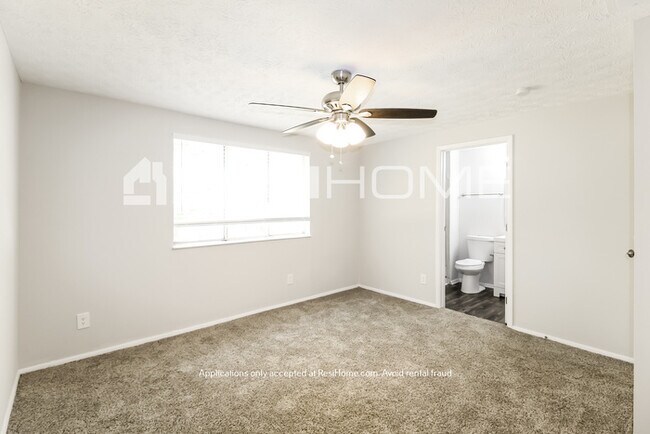 Building Photo - 5771 Singer Ct