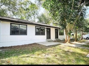 Building Photo - 708 Angelina Ln