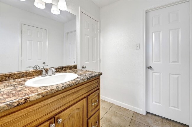 Building Photo - 23835 Griffin House Ln