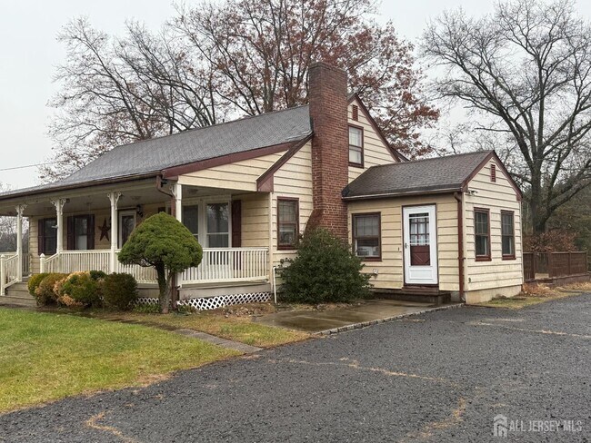 Building Photo - 80 Gates Rd