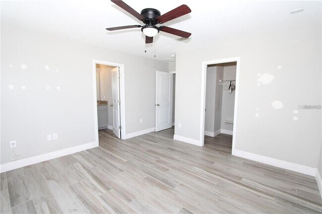 Building Photo - 270 Alford Dr