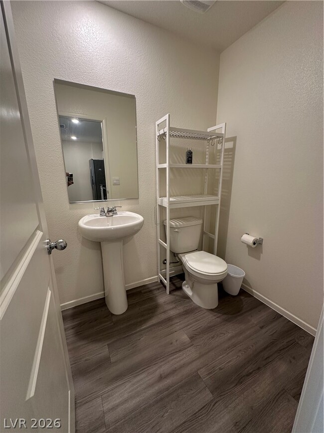 Building Photo - 4926 Fern Mesa Ave