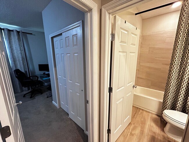 Building Photo - ? Immaculate 4 Bedroom, 3 Bath Home in Sto...