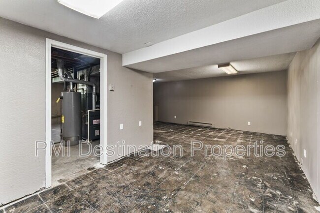 Building Photo - 1103 N Atherton Rd