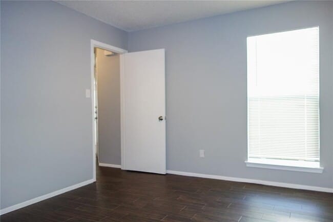 Building Photo - 9714 Eastwend Dr