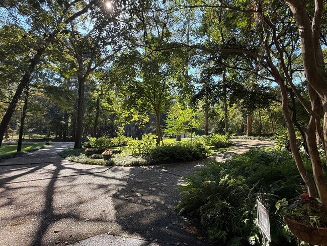 Building Photo - 20868 Bay Shore Dr