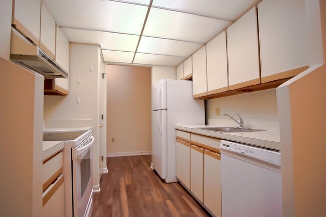 Building Photo - 134 Turtle Creek Rd #6