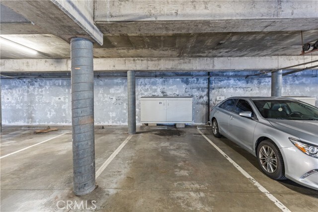 Building Photo - 576 N Bellflower Blvd