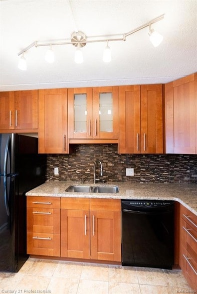 Building Photo - 35300 Woodward Ave