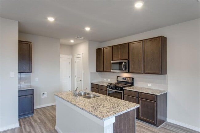 Building Photo - 17303 Leafroller Dr