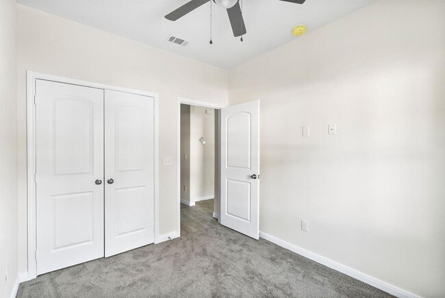 Building Photo - 841 Omeara-