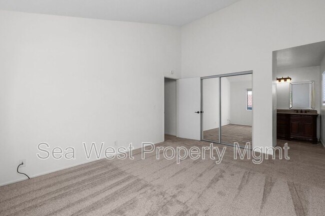Building Photo - 6907 Quail Pl