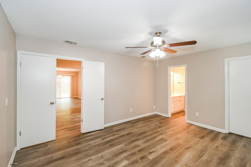 Building Photo - 8056 Rodin Ct
