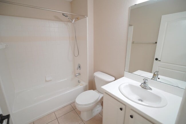 Building Photo - 9329 Tuscany Dr