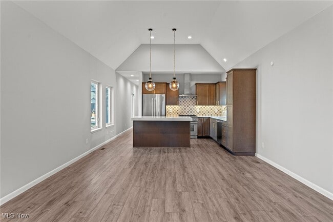 Building Photo - 1928 W 48th St