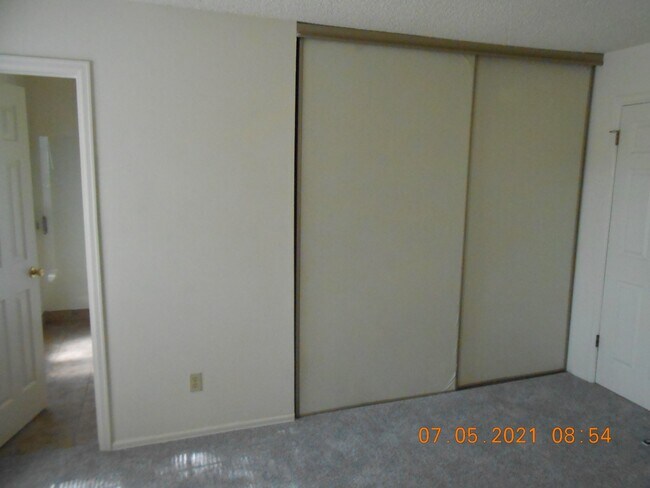 Building Photo - 418 Chukar Ct