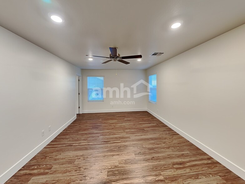 Building Photo - 23144 E Camacho Rd