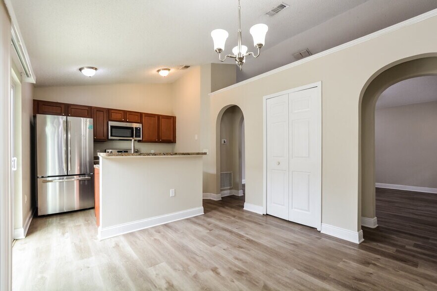 Building Photo - 8639 Foley Dr