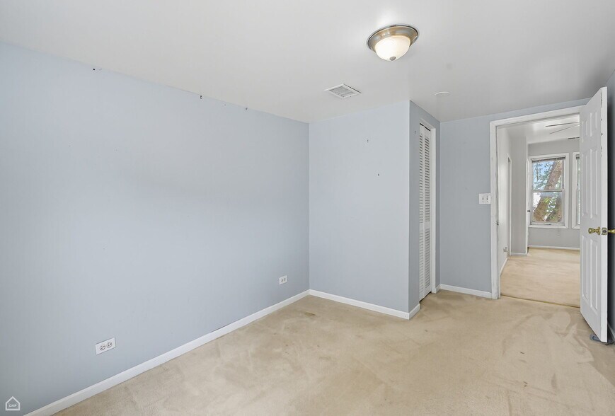 Building Photo - 3709 W Potomac Ave