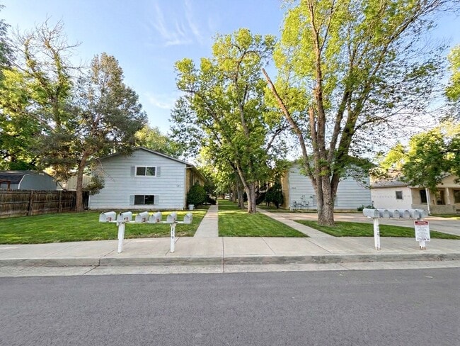 Building Photo - 515 Sunset Rd