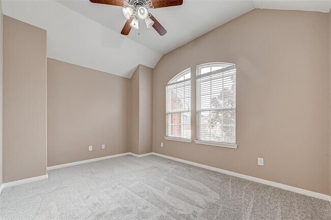 Building Photo - 16942 Langham Crossing Ln
