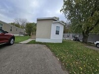 Building Photo - 325 Brutus Dr