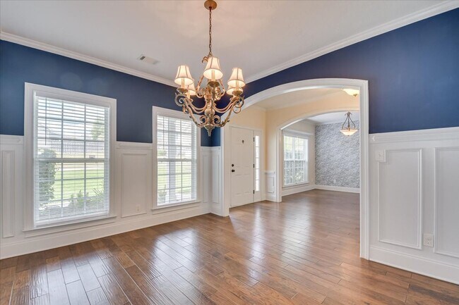 Building Photo - 716 Gallaway Ln