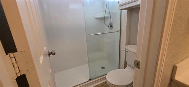 Building Photo - 4514 Lakepointe Ave