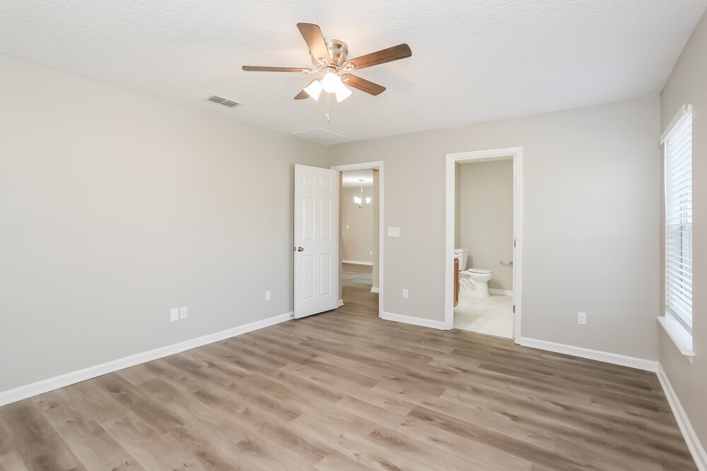 Building Photo - 11755 Alexandra Dr