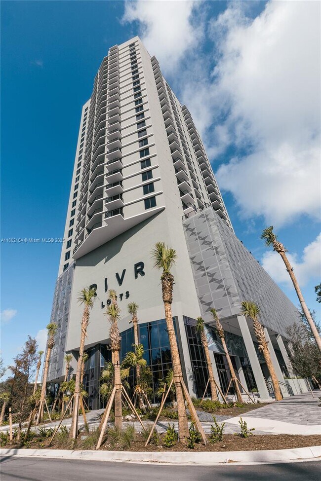 Building Photo - 307 SW 5th St