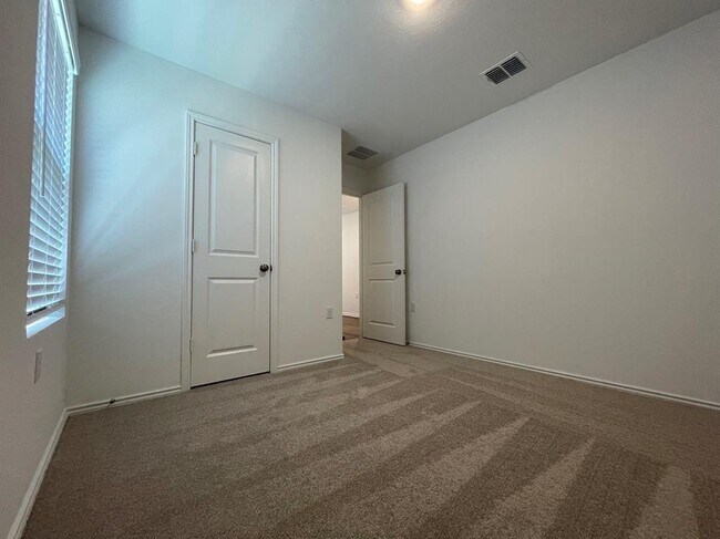 Building Photo - 2620 Schwartz Ln