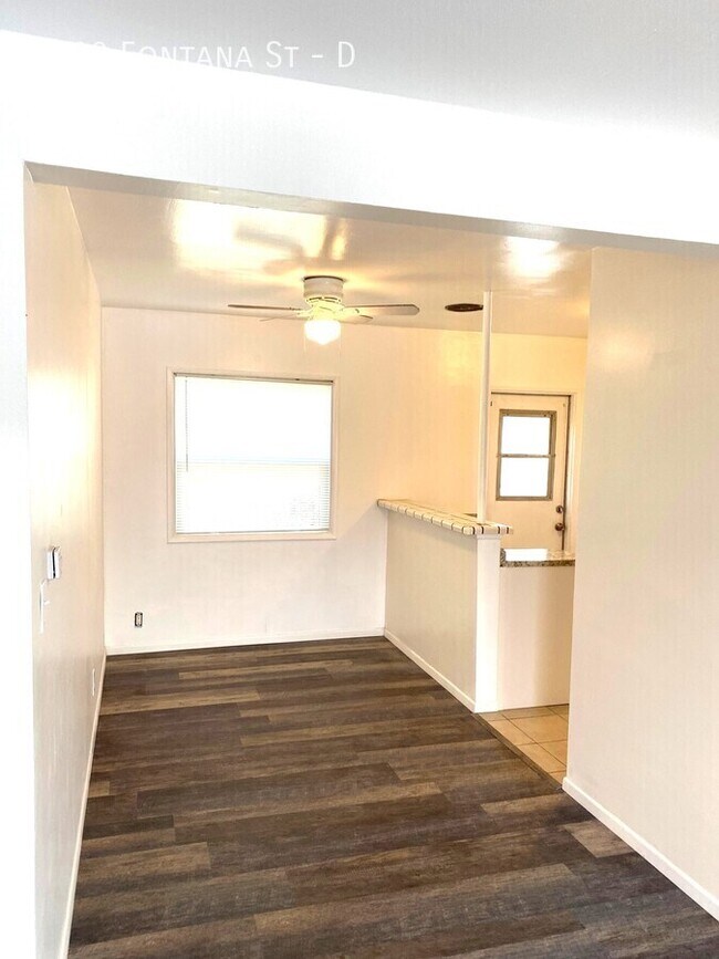 Building Photo - 8539 Fontana St