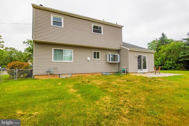 Primary Photo - 300 MacClelland Ave