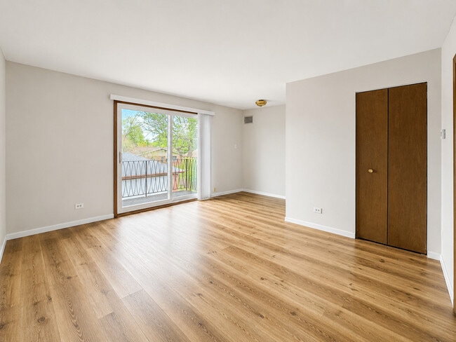 Building Photo - 7915 S 84th Ave