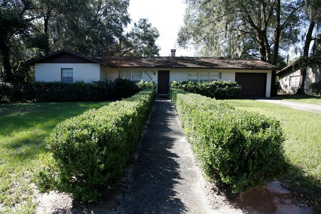 Building Photo - Black Oaks Subdivision