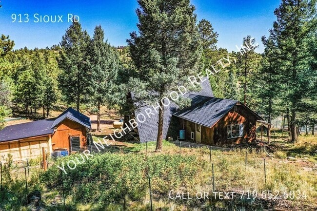 Building Photo - 913 Sioux Rd