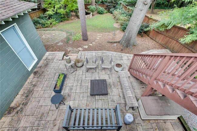 Building Photo - 953 Gilbert St SE