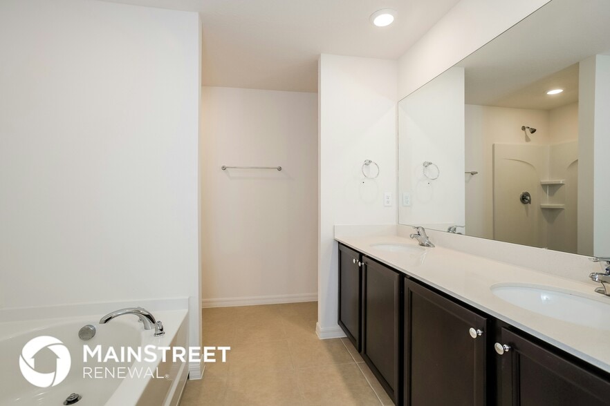 Building Photo - 1736 Canaan Lp