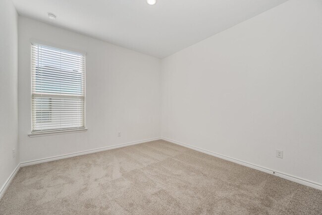 Building Photo - Brand-New 4 Bed | 2.5 Bath | Private Fenced Yard | Over 2,000 Sq Ft