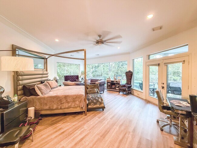 Building Photo - 15318 Beecham Dr