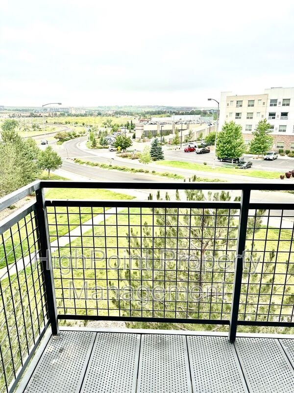 Building Photo - 13456 Via Varra