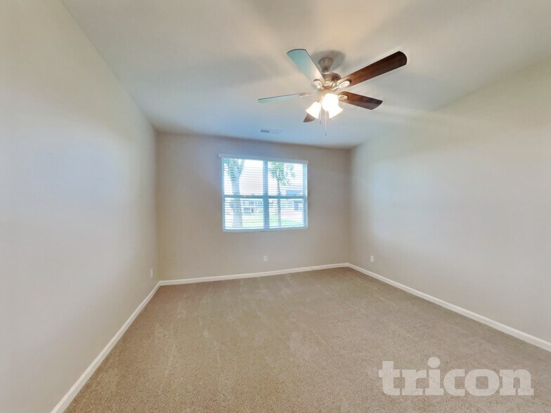 Building Photo - 120 Willy Mae Rd